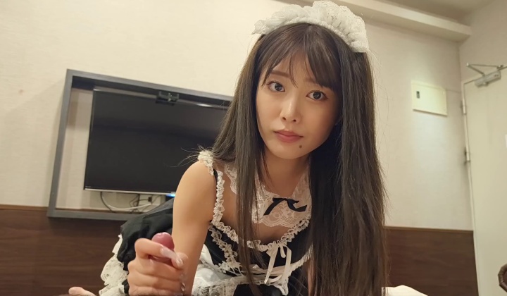 ⁣日本模特女僕裝口交足交 japanese model in maid suit blowjob and foot fetish