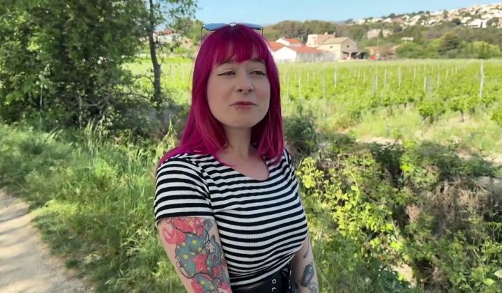⁣Bilma french pink hair style and tattoo in her first casting porn