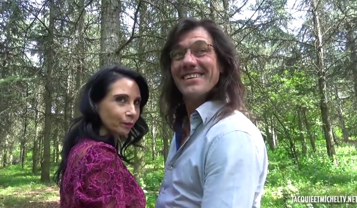 ⁣Elise hot french milf whore come back for a double penetration