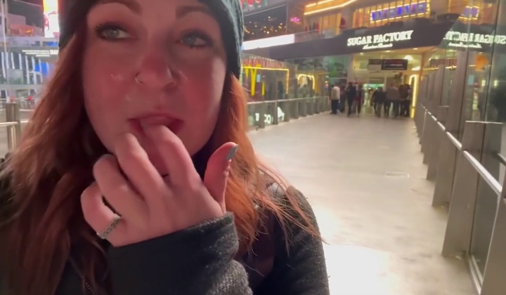 ⁣Cori ann cumwalk 2