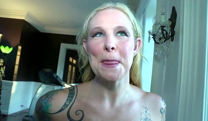 ⁣Three big cocks for kora