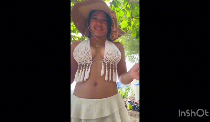 ⁣Cute dominican