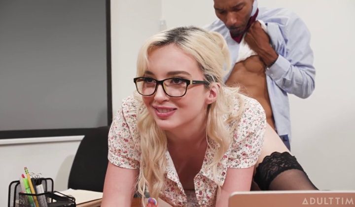 ⁣[sawyer] gangbang lexi lore bdsm