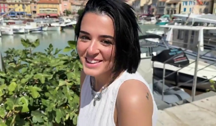 ⁣Rose nice french young mature, pierced nipples and pussy fucked by torquemada