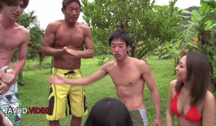 ⁣Sleazy asian babes take hard creampies in wild orgy