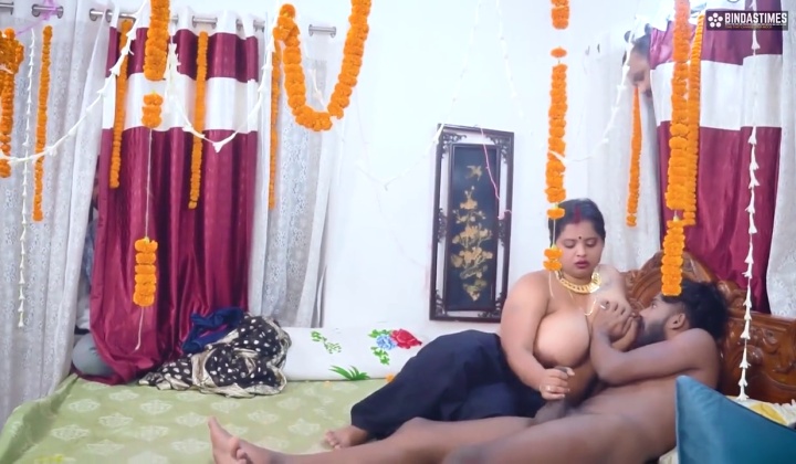 ⁣Huge tit bbw indian milf gangbang