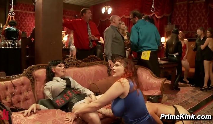 ⁣Upper floor oral anal threesome