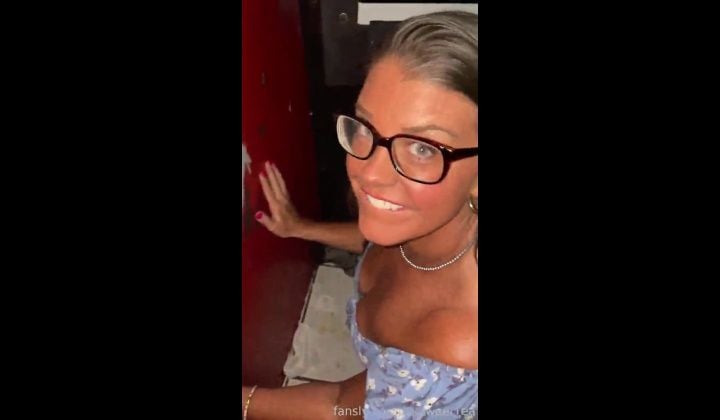 ⁣Ms sweettea hotwife l