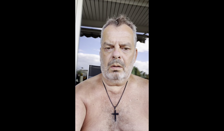 ⁣Hairy oldie jerk off - exhibitionist 4 - 2 jo normal 115 balcony color komplett