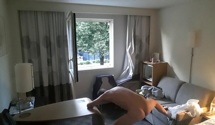 ⁣Incredible self footjob !!!!!