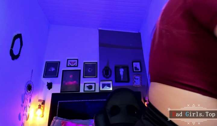 ⁣Unreal huge natural boobs web closeup teasing