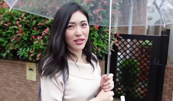 ⁣Asian girl gags 1080p