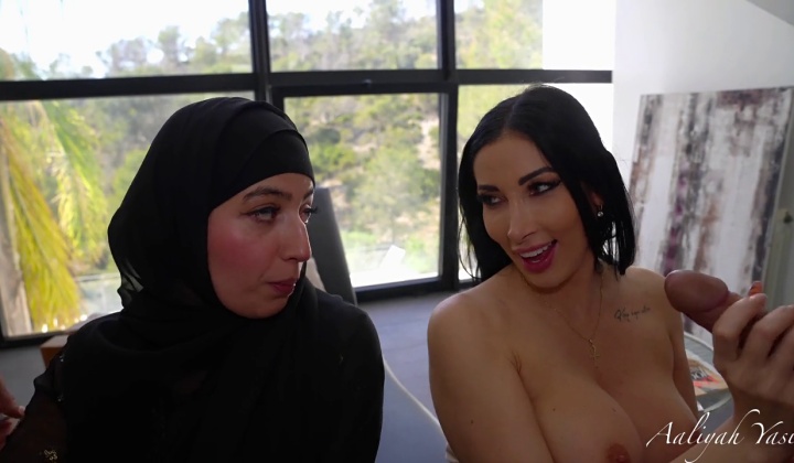 ⁣Aaliyah and cléa gauthier two hot mature in a hot interracial foursome ffmm