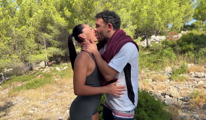 ⁣Hélène french slim young mature fucked in nature by emmanuel